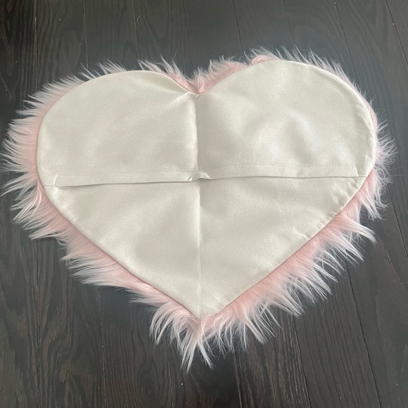 Heart Shaped Fluffy Faux Fur Plush Throw Pillow Case Shaggy Sofa Cushion Cover - Picture 4 of 8